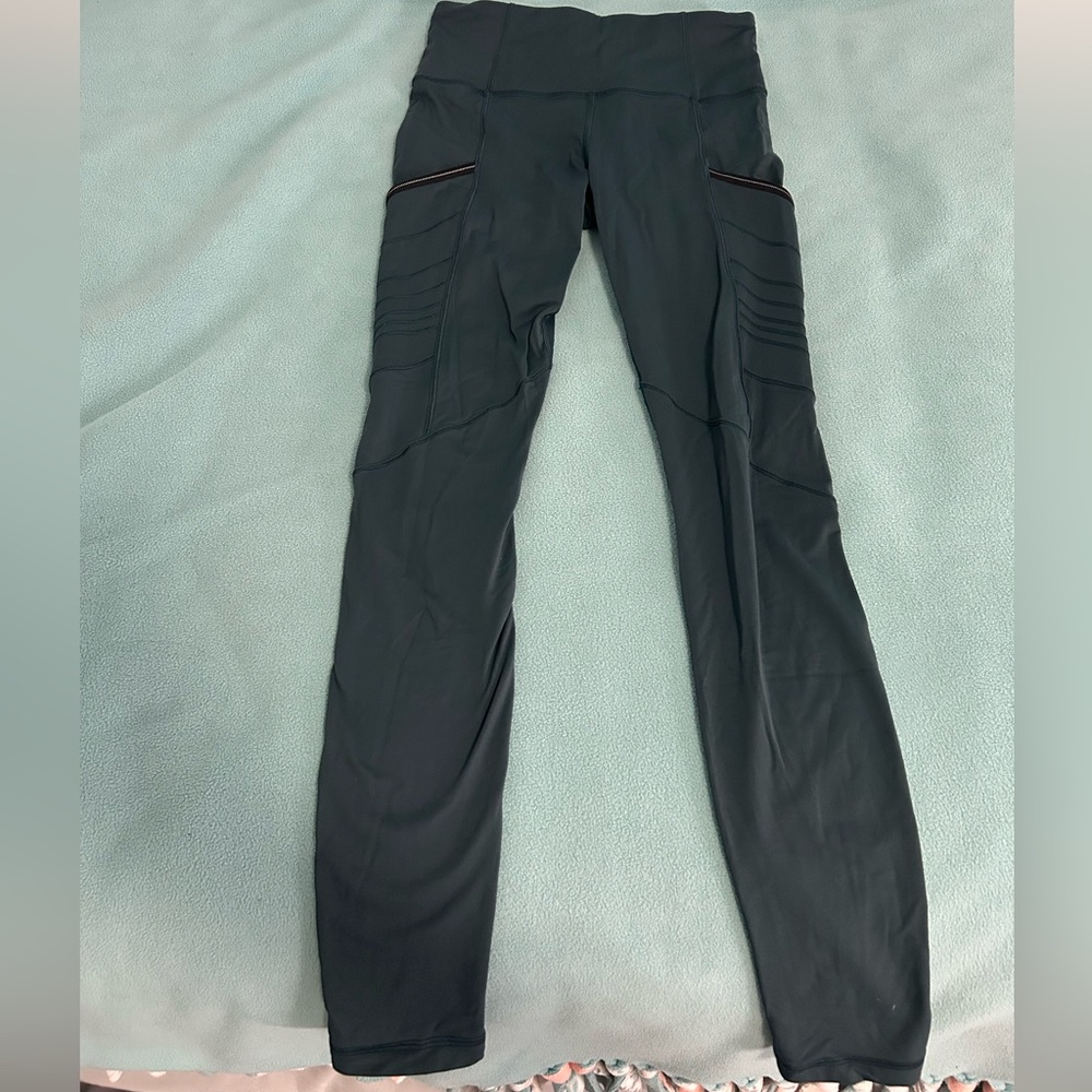 Lululemon women’s teal XS leggings